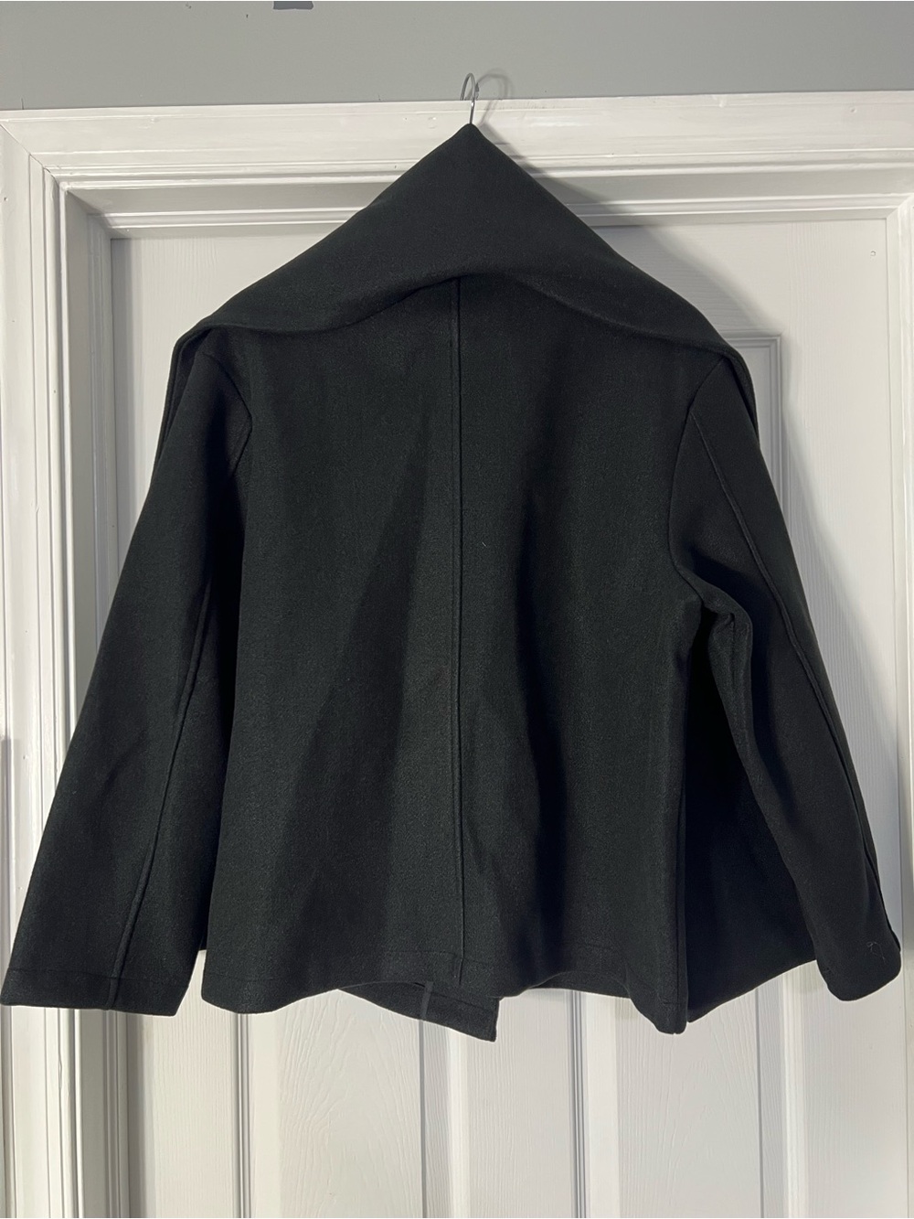 Commense Black Wool Cape Coat - Picture 4 of 4